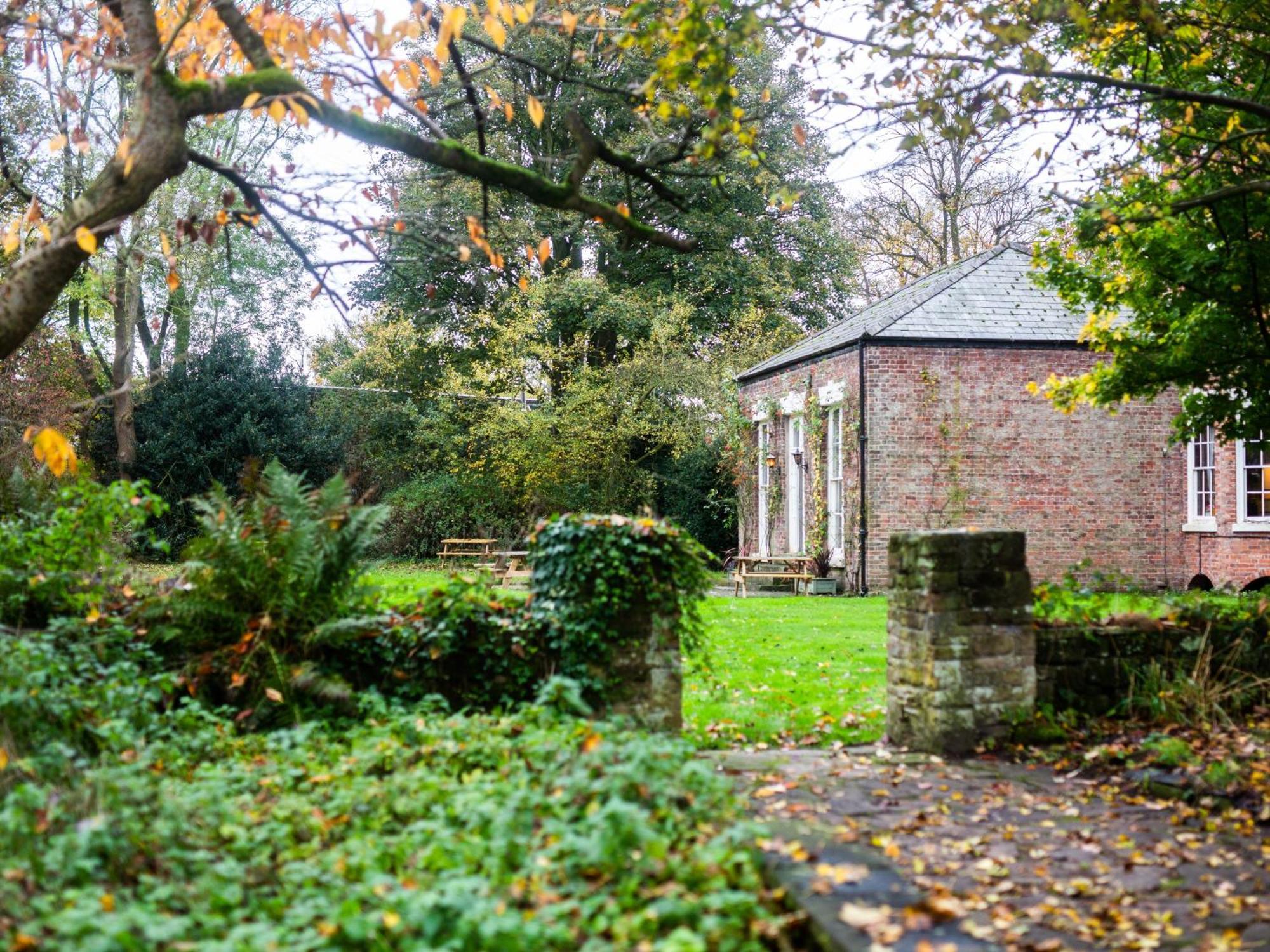 Yha Chester Trafford Hall Dunham-on-the-Hill Extérieur photo