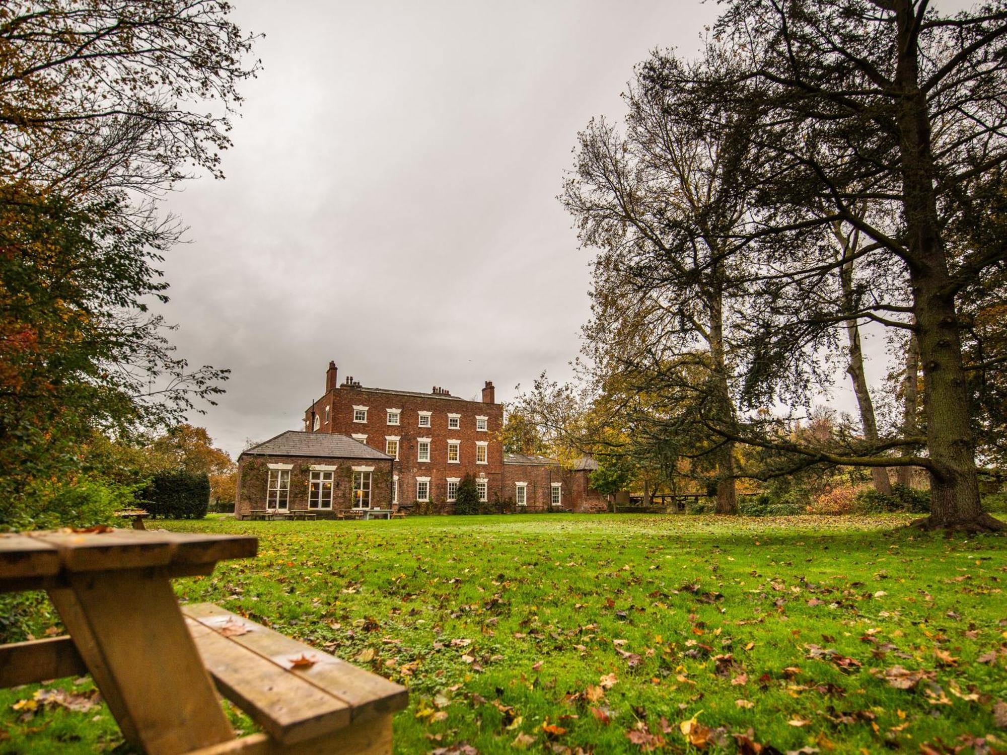 Yha Chester Trafford Hall Dunham-on-the-Hill Extérieur photo