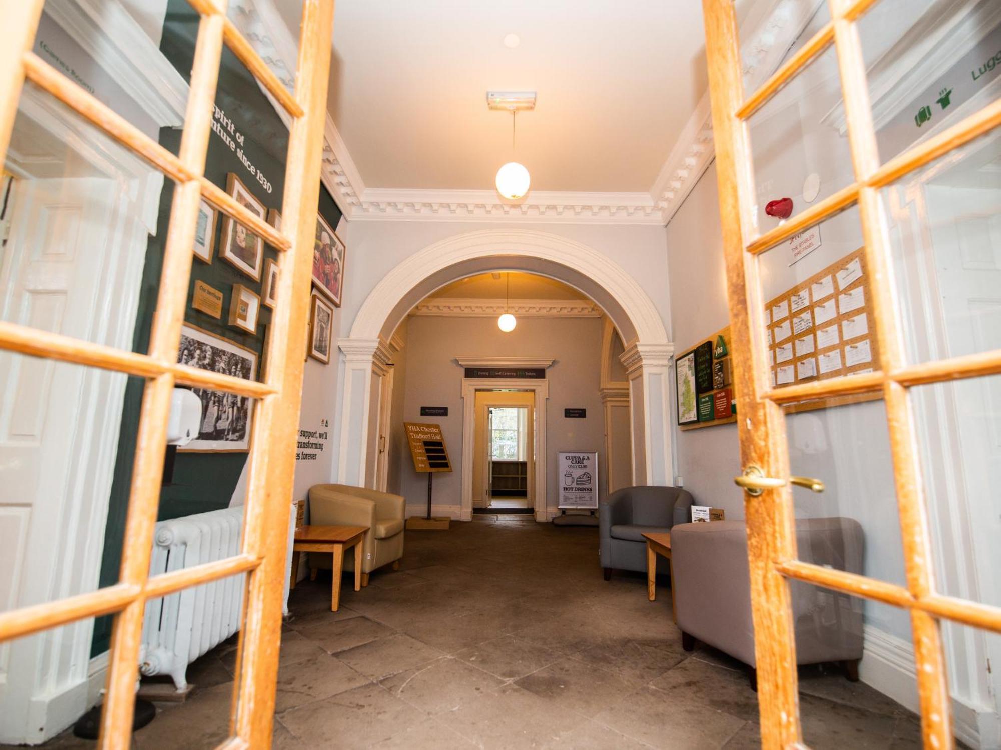 Yha Chester Trafford Hall Dunham-on-the-Hill Extérieur photo