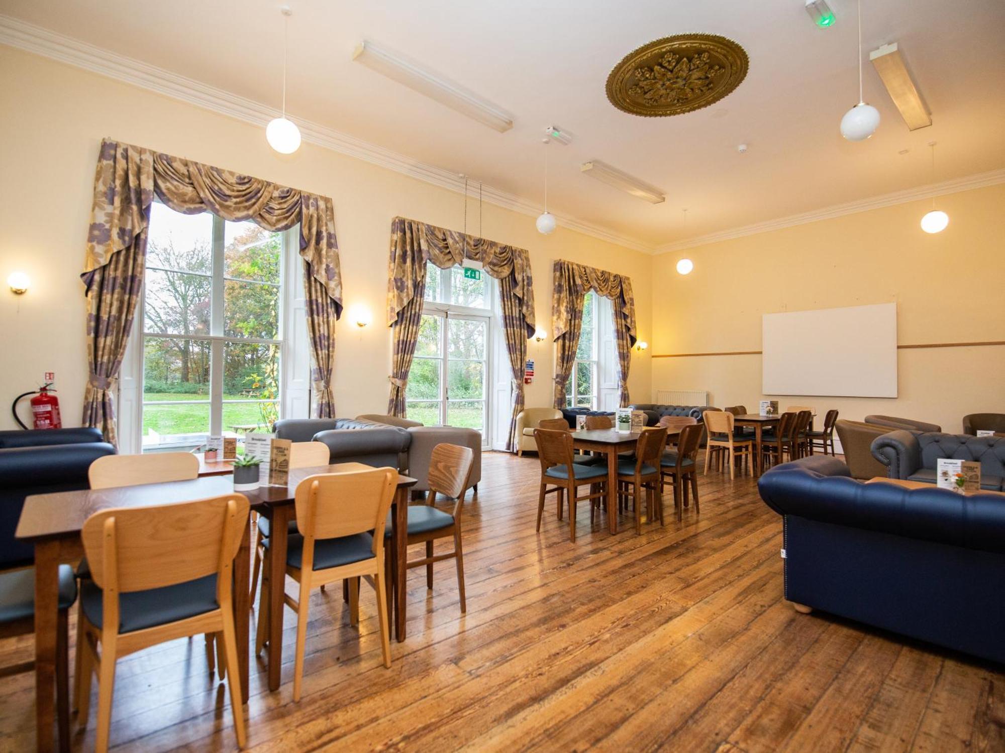 Yha Chester Trafford Hall Dunham-on-the-Hill Extérieur photo
